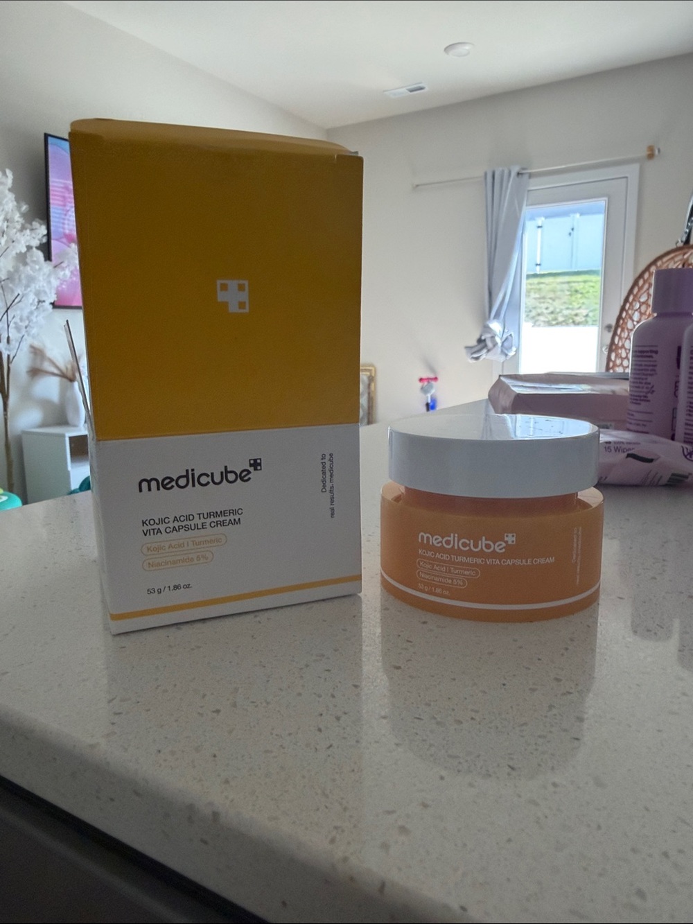 Medicube Kojic Acid Turmeric Vita Capsule Cream โ Orange
